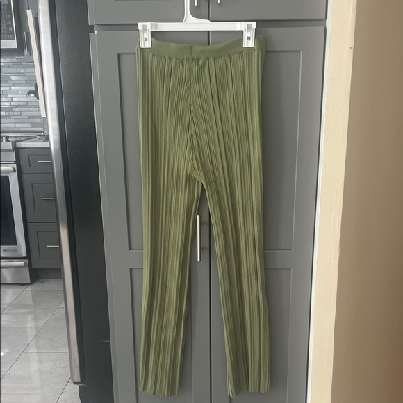 Ribbed Wide Leg High Waisted knit Pants - Picture 6 of 6